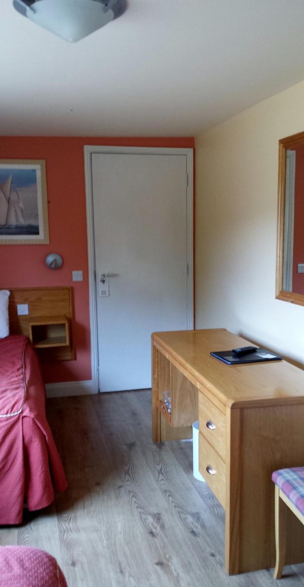 Bridge View House B&B And Restaurant Kilcrohane Room photo